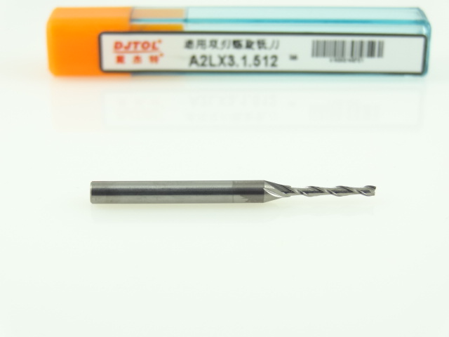 Двухзаходная фреза DJTOL A: хвост. 3.175 мм, диам. 1.5 мм, реж. длина 12 мм Двухзаходная фреза DJTOL A: хвост. 3.175 мм, диам. 1.5 мм, реж. длина 12 мм