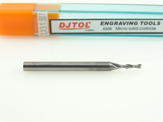 Двухзаходная фреза DJTOL A: хвост. 3.175 мм, диам. 1.5 мм, реж. длина 7 мм Двухзаходная фреза DJTOL A: хвост. 3.175 мм, диам. 1.5 мм, реж. длина 7 мм