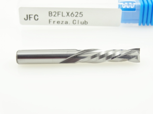 Двухзаходная компрессионная фреза JFC: диам. 6 мм, реж. длина 25 мм Двухзаходная компрессионная фреза JFC: диам. 6 мм, реж. длина 25 мм