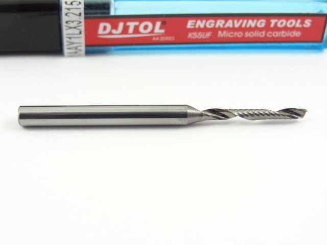 Фреза по акрилу DJTOL AA: диам. 2 мм, хвост. 3.175 мм, реж. длина 15 мм Фреза по акрилу DJTOL AA: диам. 2 мм, хвост. 3.175 мм, реж. длина 15 мм