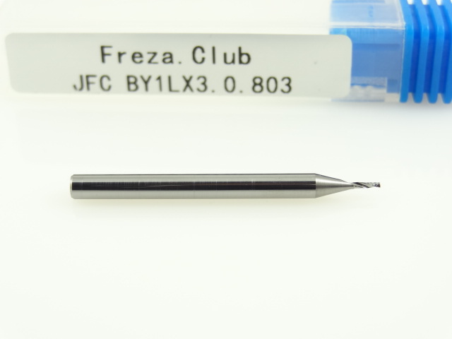 Фреза по акрилу JFC: диам. 0.8 мм, хвост. 3.175 мм, реж. длина 3 мм Фреза по акрилу JFC: диам. 0.8 мм, хвост. 3.175 мм, реж. длина 3 мм