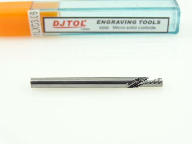 Однозаходная фреза стружка вниз DJTOL A: диам. 3.175 мм, реж. длина 6 мм