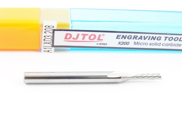 Однозаходная фреза стружка вниз DJTOL A: хвост. 3.175 мм, диам. 2 мм, реж. длина 8 мм